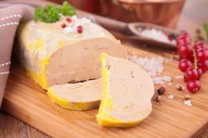 Foie gras mi-cuit préparé par l'élevage de la Fraserie